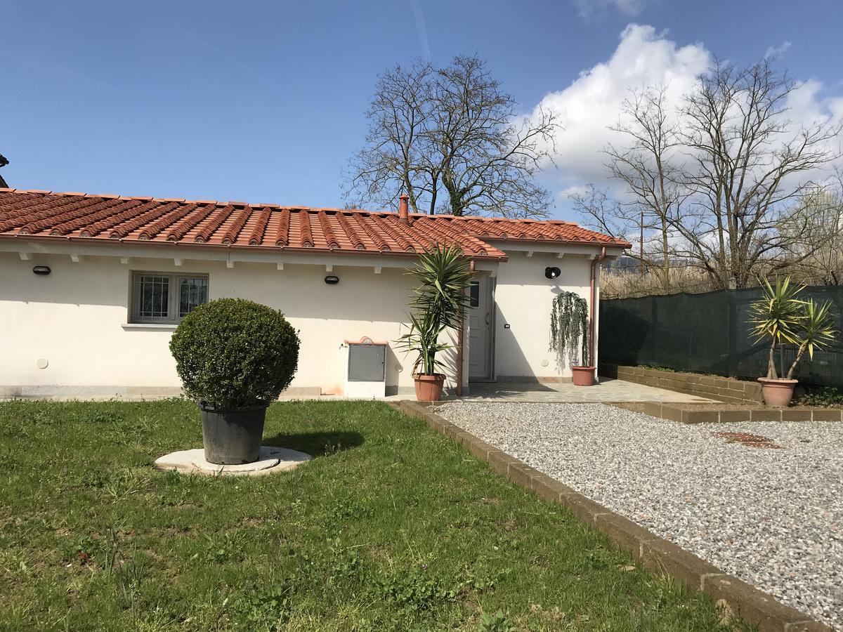 La Camelia Villa Massa e Cozzile Eksteriør bilde